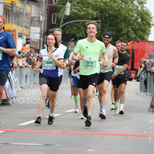 21.09.2025 - PSD Bank Halbmarathon Strokosch-Dieckow http://msf.ph/oto/8945233 21.09.2025 11:55:46 Ziel 1124, 1134, 1273, 1536, 1568, 1818, 1819, 2210, 2218, 2273, 2399, 2456, 2488, 2587, 2636, 2642, 2901, 3166, 3959 meine-sportfotos.de