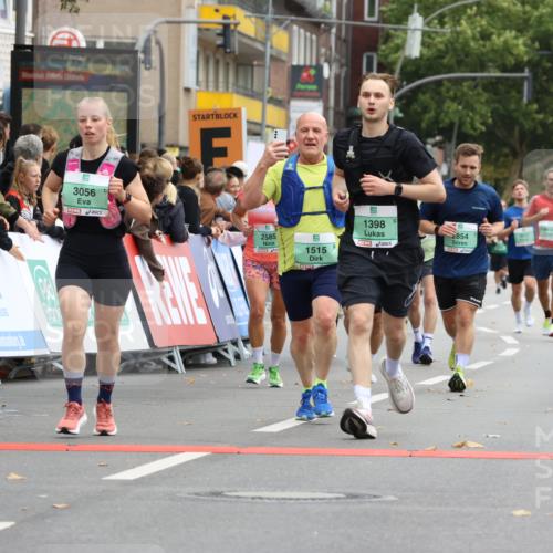 21.09.2025 - PSD Bank Halbmarathon Strokosch-Dieckow http://msf.ph/oto/8945253 21.09.2025 12:04:19 Ziel 1172, 1398, 1515, 1853, 2585, 2854, 3056, 3072, 3090, 3162, 3355, 3966 meine-sportfotos.de