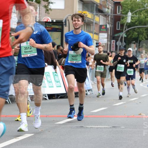 21.09.2025 - PSD Bank Halbmarathon Strokosch-Dieckow http://msf.ph/oto/8945292 21.09.2025 12:04:31 Ziel 1515, 1699, 1853, 2556, 2585, 2854, 2960, 3010, 3039, 3072, 3336, 3512, 3607 meine-sportfotos.de