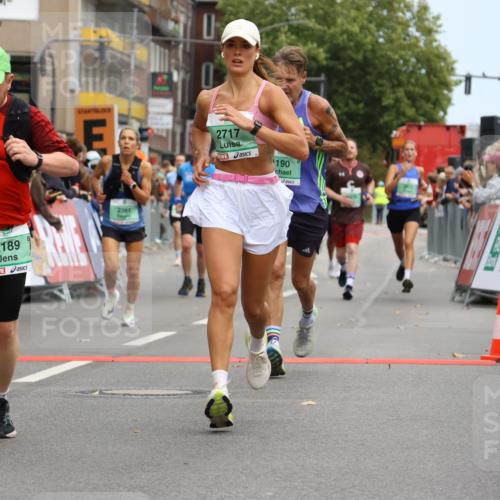 21.09.2025 - PSD Bank Halbmarathon Strokosch-Dieckow http://msf.ph/oto/8945319 21.09.2025 11:56:35 Ziel 1190, 1229, 2189, 2225, 2361, 2591, 2676, 2704, 2717, 2719, 2746, 2793, 2878, 2912 meine-sportfotos.de