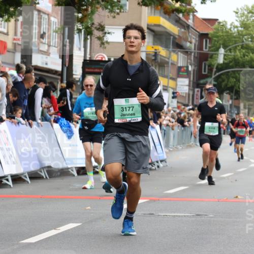 21.09.2025 - PSD Bank Halbmarathon Strokosch-Dieckow http://msf.ph/oto/8945336 21.09.2025 12:04:46 Ziel 1699, 1760, 2507, 2774, 2879, 2921, 3005, 3116, 3177, 3193, 3358, 3976 meine-sportfotos.de