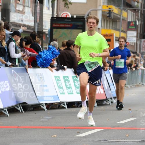 21.09.2025 - PSD Bank Halbmarathon Strokosch-Dieckow http://msf.ph/oto/8945374 21.09.2025 12:05:05 Ziel 1171, 1387, 2166, 3154, 3267, 3467 meine-sportfotos.de