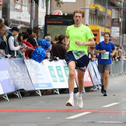 21.09.2025 - PSD Bank Halbmarathon Strokosch-Dieckow http://msf.ph/oto/8945376 21.09.2025 12:05:05 Ziel 1171, 1387, 2166, 3154, 3267, 3467 meine-sportfotos.de