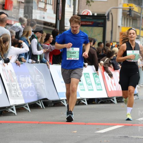 21.09.2025 - PSD Bank Halbmarathon Strokosch-Dieckow http://msf.ph/oto/8945380 21.09.2025 12:05:09 Ziel 1171, 1387, 2166, 3267, 3467 meine-sportfotos.de