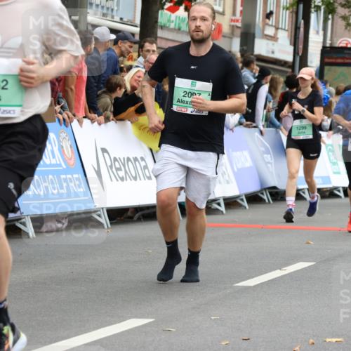21.09.2025 - PSD Bank Halbmarathon Strokosch-Dieckow http://msf.ph/oto/8945431 21.09.2025 12:05:24 Ziel 1043, 1218, 1219, 1253, 1255, 1299, 2097, 2440, 2618, 2670, 2890, 3038, 3074, 3262, 3970, 4021, 4045 meine-sportfotos.de