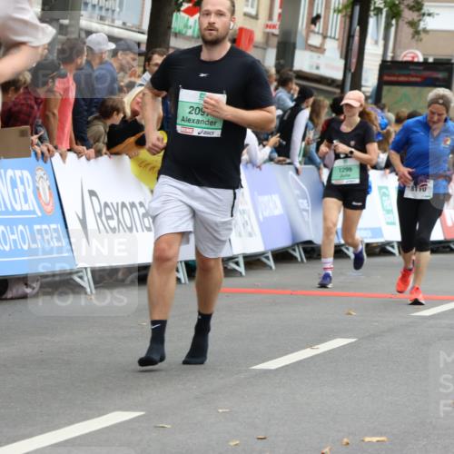 21.09.2025 - PSD Bank Halbmarathon Strokosch-Dieckow http://msf.ph/oto/8945432 21.09.2025 12:05:24 Ziel 1043, 1218, 1219, 1253, 1255, 1299, 2097, 2440, 2618, 2670, 2890, 3038, 3074, 3262, 3970, 4021, 4045 meine-sportfotos.de
