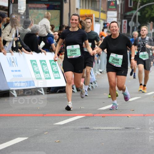 21.09.2025 - PSD Bank Halbmarathon Strokosch-Dieckow http://msf.ph/oto/8945454 21.09.2025 11:57:22 Ziel 1223, 2319, 2465, 2592, 2598, 2756, 3110, 3945, 4025, 4059, 4061 meine-sportfotos.de