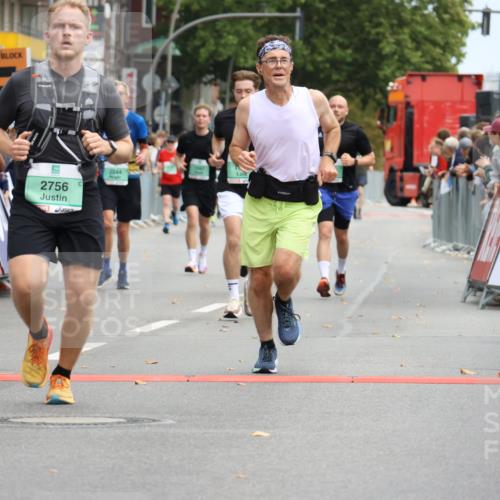 21.09.2025 - PSD Bank Halbmarathon Strokosch-Dieckow http://msf.ph/oto/8945479 21.09.2025 11:57:27 Ziel 1223, 1397, 1693, 2319, 2592, 2598, 2756, 3945, 4059, 4061 meine-sportfotos.de