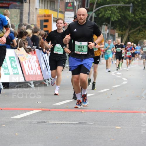 21.09.2025 - PSD Bank Halbmarathon Strokosch-Dieckow http://msf.ph/oto/8945485 21.09.2025 11:57:33 Ziel 1223, 1397, 1547, 1693, 2244, 2319, 2379, 2592, 2598, 2756, 2775, 3945, 4061 meine-sportfotos.de