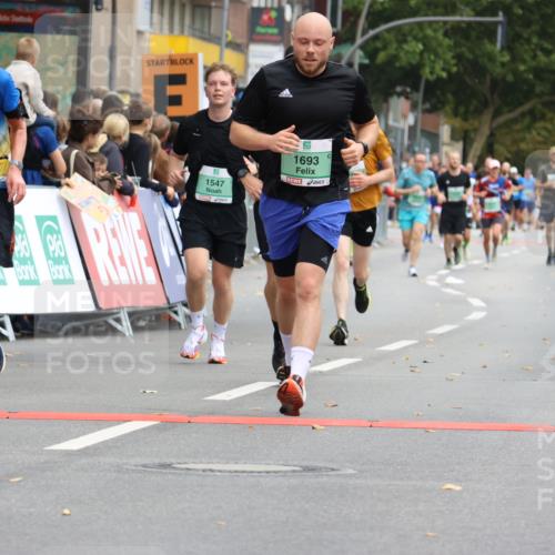 21.09.2025 - PSD Bank Halbmarathon Strokosch-Dieckow http://msf.ph/oto/8945489 21.09.2025 11:57:33 Ziel 1223, 1397, 1547, 1693, 2244, 2319, 2379, 2592, 2598, 2756, 2775, 3945, 4061 meine-sportfotos.de