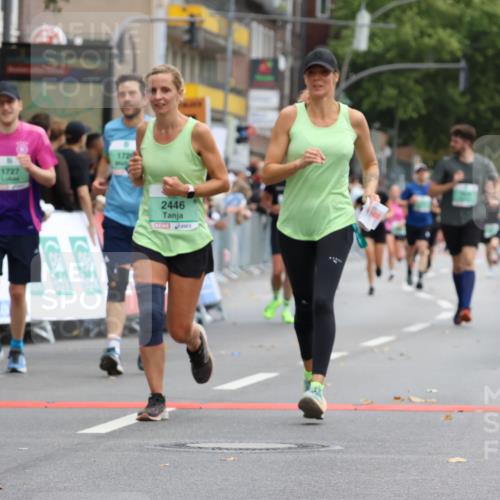 21.09.2025 - PSD Bank Halbmarathon Strokosch-Dieckow http://msf.ph/oto/8945519 21.09.2025 12:05:51 Ziel 1726, 1727, 2446, 2963, 3234, 3428, 3653 meine-sportfotos.de