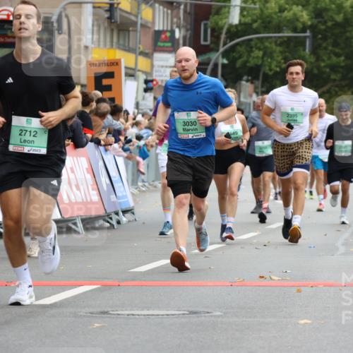 21.09.2025 - PSD Bank Halbmarathon Strokosch-Dieckow http://msf.ph/oto/8945597 21.09.2025 12:06:15 Ziel 1021, 1296, 1663, 2395, 2433, 2689, 2712, 2745, 2920, 3030, 3073, 3269 meine-sportfotos.de