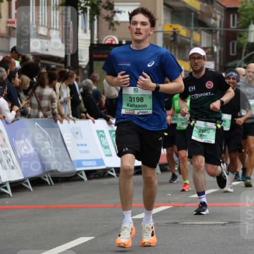 21.09.2025 - PSD Bank Halbmarathon Strokosch-Dieckow http://msf.ph/oto/8945639 21.09.2025 11:58:43 Ziel 1107, 1122, 1128, 1338, 1521, 1532, 2306, 2371, 2482, 2543, 2660, 2870, 2928, 3198, 3301, 3356, 3521, 3936 meine-sportfotos.de