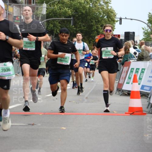 21.09.2025 - PSD Bank Halbmarathon Strokosch-Dieckow http://msf.ph/oto/8945660 21.09.2025 11:58:47 Ziel 1107, 1122, 1128, 1338, 1521, 1531, 1532, 2306, 2371, 2543, 2590, 2594, 2604, 2660, 2870, 2928, 3198, 3301, 3356, 3521, 3542, 3936 meine-sportfotos.de