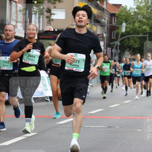 21.09.2025 - PSD Bank Halbmarathon Strokosch-Dieckow http://msf.ph/oto/8945677 21.09.2025 11:59:00 Ziel 1033, 1064, 1092, 1093, 1258, 1531, 2332, 2344, 2436, 2441, 2540, 2582, 2590, 2594, 2604, 2641, 2664, 3054, 3542, 3771 meine-sportfotos.de