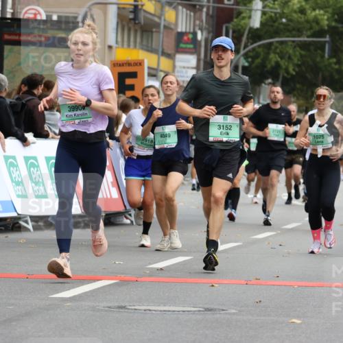 21.09.2025 - PSD Bank Halbmarathon Strokosch-Dieckow http://msf.ph/oto/8945790 21.09.2025 11:59:41 Ziel 1042, 1075, 1367, 1700, 2530, 2549, 2558, 2595, 2645, 2918, 2929, 3152, 3990, 4049 meine-sportfotos.de
