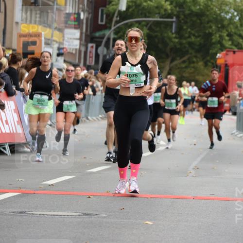 21.09.2025 - PSD Bank Halbmarathon Strokosch-Dieckow http://msf.ph/oto/8945796 21.09.2025 11:59:43 Ziel 1042, 1075, 1367, 1700, 2530, 2549, 2558, 2595, 2645, 2721, 2782, 2918, 2929, 3152, 3990, 4049 meine-sportfotos.de