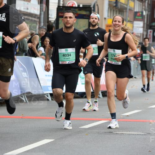 21.09.2025 - PSD Bank Halbmarathon Strokosch-Dieckow http://msf.ph/oto/8945824 21.09.2025 11:59:52 Ziel 1075, 1481, 1741, 1948, 2490, 2530, 2721, 2782, 2918, 2929, 3048, 3094, 4034, 4042, 4049 meine-sportfotos.de