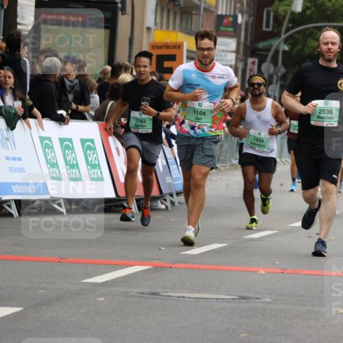 21.09.2025 - PSD Bank Halbmarathon Strokosch-Dieckow http://msf.ph/oto/8945855 21.09.2025 12:00:06 Ziel 1104, 1162, 1481, 1934, 2255, 2314, 2490, 2529, 2538, 2640, 2648, 2769, 2801, 3094, 3738, 3906 meine-sportfotos.de