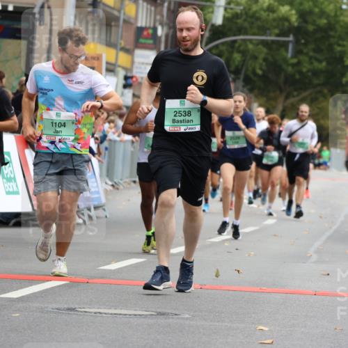 21.09.2025 - PSD Bank Halbmarathon Strokosch-Dieckow http://msf.ph/oto/8945869 21.09.2025 12:00:07 Ziel 1104, 1162, 1481, 1934, 2255, 2314, 2490, 2529, 2538, 2640, 2648, 2769, 2801, 3094, 3738, 3906 meine-sportfotos.de