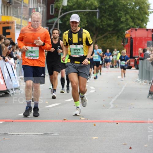 21.09.2025 - PSD Bank Halbmarathon Strokosch-Dieckow http://msf.ph/oto/8945903 21.09.2025 12:07:42 Ziel 2493, 2956, 3396, 3729, 3746, 3910, 3948, 3975 meine-sportfotos.de