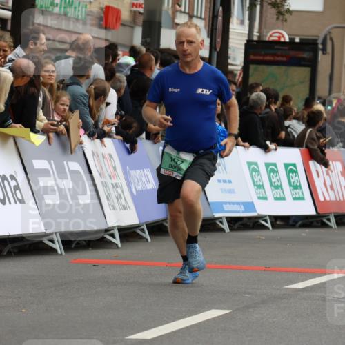 21.09.2025 - PSD Bank Halbmarathon Strokosch-Dieckow http://msf.ph/oto/8945989 21.09.2025 12:01:01 Ziel 1203, 1477, 1764, 2468, 2661, 2683, 2853, 2986, 3172, 3956, 4009 meine-sportfotos.de