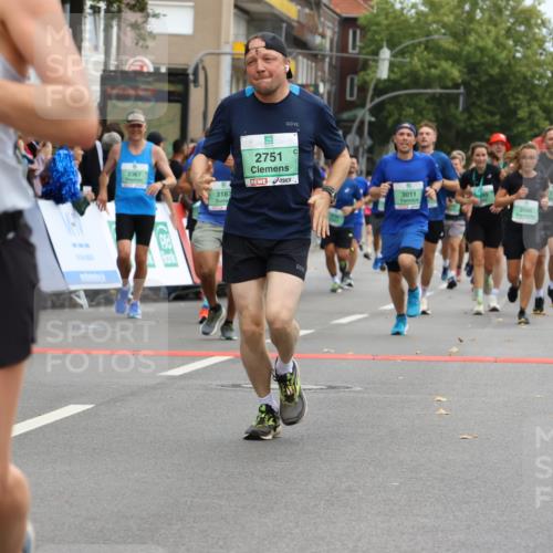 21.09.2025 - PSD Bank Halbmarathon Strokosch-Dieckow http://msf.ph/oto/8946033 21.09.2025 12:01:22 Ziel 1357, 1376, 1400, 1711, 1789, 2367, 2597, 2686, 2733, 2751, 2943, 2978, 3011, 3053, 3083, 3098, 3186, 3187, 3352, 3565, 3951, 3964, 3973, 4038 meine-sportfotos.de