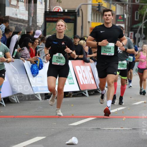 21.09.2025 - PSD Bank Halbmarathon Strokosch-Dieckow http://msf.ph/oto/8946062 21.09.2025 12:08:52 Ziel 1267, 1268, 1729, 1730, 1954, 2575, 2643, 3273, 3274, 3392, 3794, 3983 meine-sportfotos.de
