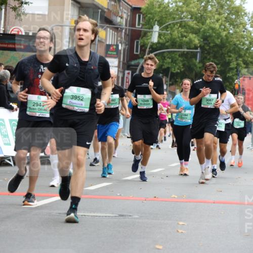 21.09.2025 - PSD Bank Halbmarathon Strokosch-Dieckow http://msf.ph/oto/8946084 21.09.2025 12:01:41 Ziel 1201, 1249, 1373, 2284, 2345, 2346, 2353, 2384, 2418, 2474, 2495, 2563, 2710, 2720, 2753, 2766, 2819, 2944, 2992, 3067, 3081, 3132, 3406, 3952 meine-sportfotos.de