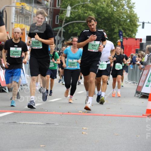 21.09.2025 - PSD Bank Halbmarathon Strokosch-Dieckow http://msf.ph/oto/8946093 21.09.2025 12:01:42 Ziel 1201, 1249, 1377, 2284, 2345, 2346, 2353, 2384, 2418, 2474, 2495, 2514, 2563, 2710, 2720, 2753, 2766, 2819, 2924, 2944, 2992, 3067, 3081, 3132, 3406, 3952 meine-sportfotos.de
