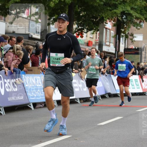 21.09.2025 - PSD Bank Halbmarathon Strokosch-Dieckow http://msf.ph/oto/8946206 21.09.2025 12:02:24 Ziel 1026, 1121, 1466, 1938, 3085, 3105, 3175 meine-sportfotos.de