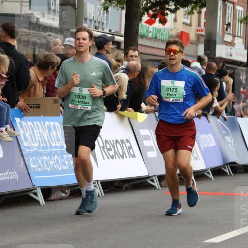 21.09.2025 - PSD Bank Halbmarathon Strokosch-Dieckow http://msf.ph/oto/8946212 21.09.2025 12:02:25 Ziel 1026, 1121, 1466, 1938, 3085, 3105, 3175 meine-sportfotos.de