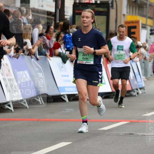 21.09.2025 - PSD Bank Halbmarathon Strokosch-Dieckow http://msf.ph/oto/8946258 21.09.2025 12:02:47 Ziel 1574, 1685, 2448, 3071, 3114, 3130, 3299, 3418 meine-sportfotos.de
