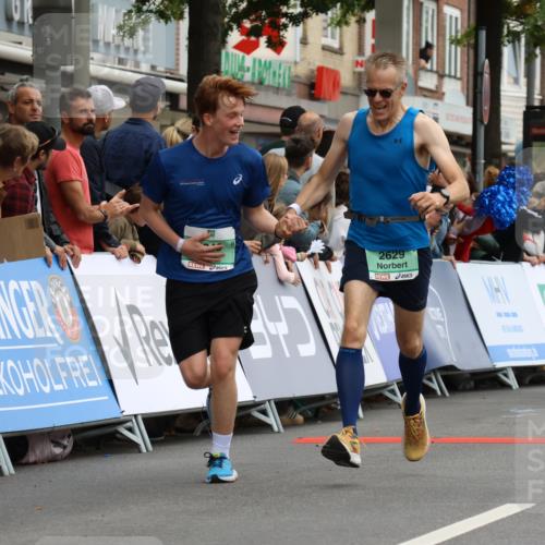21.09.2025 - PSD Bank Halbmarathon Strokosch-Dieckow http://msf.ph/oto/8946276 21.09.2025 12:03:02 Ziel 1664, 2629, 3113, 3965, 3986 meine-sportfotos.de