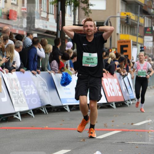 21.09.2025 - PSD Bank Halbmarathon Strokosch-Dieckow http://msf.ph/oto/8946284 21.09.2025 12:10:10 Ziel 2716, 2764, 3283, 3471, 3671 meine-sportfotos.de