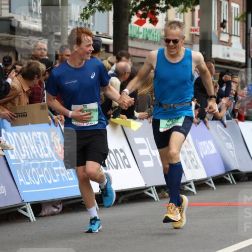 21.09.2025 - PSD Bank Halbmarathon Strokosch-Dieckow http://msf.ph/oto/8946285 21.09.2025 12:03:02 Ziel 1664, 2629, 3113, 3965, 3986 meine-sportfotos.de