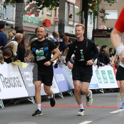 21.09.2025 - PSD Bank Halbmarathon Strokosch-Dieckow http://msf.ph/oto/8946290 21.09.2025 12:03:07 Ziel 1141, 1458, 1664, 2337, 2400, 2457, 2629, 2821, 3113, 3965, 3986 meine-sportfotos.de