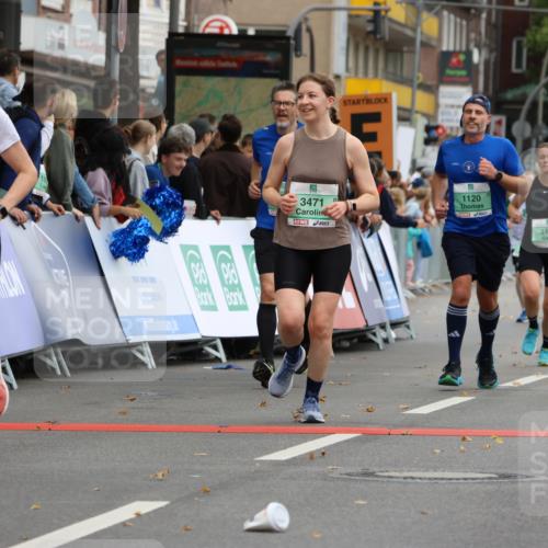 21.09.2025 - PSD Bank Halbmarathon Strokosch-Dieckow http://msf.ph/oto/8946302 21.09.2025 12:10:15 Ziel 1117, 1118, 1120, 2716, 2781, 3119, 3283, 3471, 3671, 3963 meine-sportfotos.de