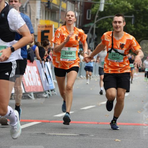 21.09.2025 - PSD Bank Halbmarathon Strokosch-Dieckow http://msf.ph/oto/8946518 21.09.2025 12:13:19 Ziel 2429, 2817, 2860, 3126, 3534, 3912 meine-sportfotos.de