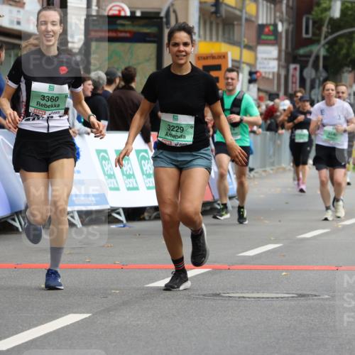 21.09.2025 - PSD Bank Halbmarathon Strokosch-Dieckow http://msf.ph/oto/8946543 21.09.2025 12:13:37 Ziel 1674, 2410, 2867, 3229, 3360, 3540, 3698, 3987 meine-sportfotos.de