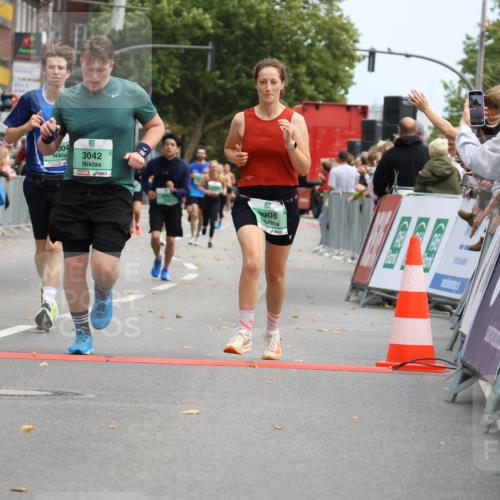 21.09.2025 - PSD Bank Halbmarathon Strokosch-Dieckow http://msf.ph/oto/8946574 21.09.2025 12:13:54 Ziel 1199, 1668, 1669, 2531, 2841, 2885, 3004, 3041, 3042, 3466, 3908 meine-sportfotos.de
