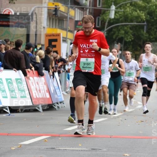 21.09.2025 - PSD Bank Halbmarathon Strokosch-Dieckow http://msf.ph/oto/8946630 21.09.2025 12:14:58 Ziel 1071, 1072, 1384, 1587, 1588, 1589, 1641, 3140, 3191, 3517, 3560, 3902 meine-sportfotos.de