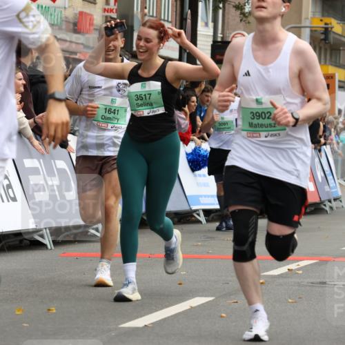 21.09.2025 - PSD Bank Halbmarathon Strokosch-Dieckow http://msf.ph/oto/8946642 21.09.2025 12:15:05 Ziel 1071, 1072, 1384, 1587, 1588, 1589, 1641, 3091, 3140, 3191, 3433, 3517, 3902 meine-sportfotos.de