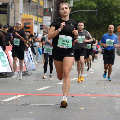 21.09.2025 - PSD Bank Halbmarathon Strokosch-Dieckow http://msf.ph/oto/8946650 21.09.2025 12:15:12 Ziel 1071, 1072, 1265, 1588, 1589, 1641, 2550, 3091, 3433, 3517, 3530, 3733, 3902 meine-sportfotos.de