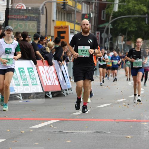 21.09.2025 - PSD Bank Halbmarathon Strokosch-Dieckow http://msf.ph/oto/8946664 21.09.2025 12:15:19 Ziel 1265, 1579, 1964, 2550, 3433, 3498, 3530, 3733, 3851 meine-sportfotos.de