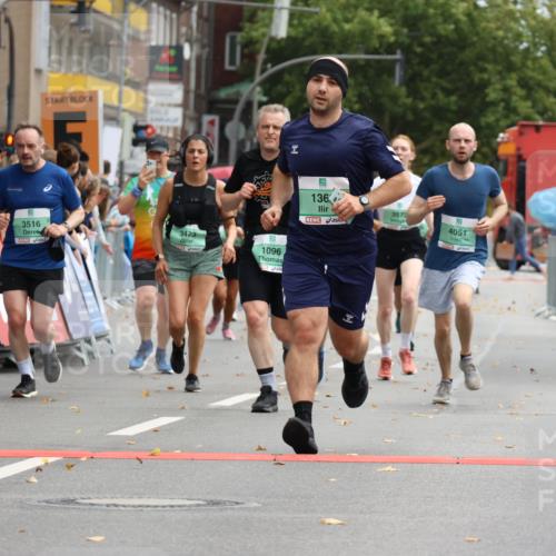 21.09.2025 - PSD Bank Halbmarathon Strokosch-Dieckow http://msf.ph/oto/8946684 21.09.2025 12:15:36 Ziel 1017, 1096, 1369, 1734, 2674, 3066, 3185, 3345, 3473, 3516, 3573, 3617, 4051 meine-sportfotos.de