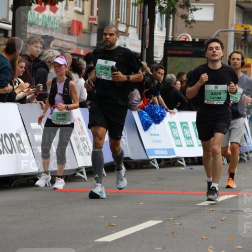 21.09.2025 - PSD Bank Halbmarathon Strokosch-Dieckow http://msf.ph/oto/8946700 21.09.2025 12:15:48 Ziel 1096, 1734, 2615, 2958, 3070, 3339, 3345, 3473, 3484, 3516, 3573, 3617, 4051 meine-sportfotos.de