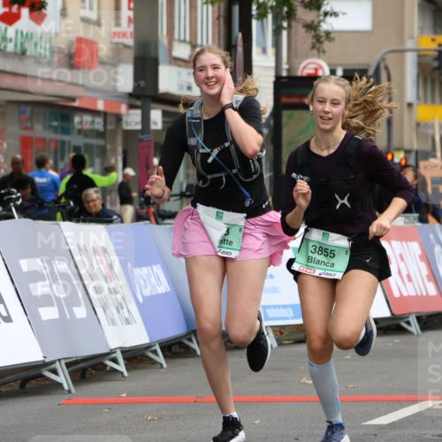 21.09.2025 - PSD Bank Halbmarathon Strokosch-Dieckow http://msf.ph/oto/8946873 21.09.2025 12:56:33 Ziel 3833, 3855 meine-sportfotos.de