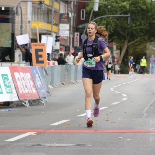 21.09.2025 - PSD Bank Halbmarathon Strokosch-Dieckow http://msf.ph/oto/8946887 21.09.2025 12:57:23 Ziel 1047 meine-sportfotos.de