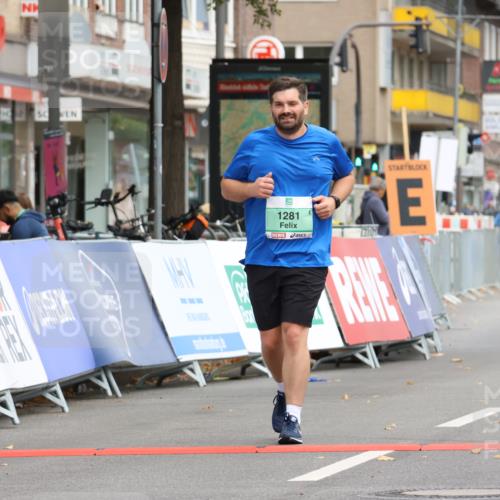 21.09.2025 - PSD Bank Halbmarathon Strokosch-Dieckow http://msf.ph/oto/8946963 21.09.2025 13:01:23 Ziel 1281 meine-sportfotos.de